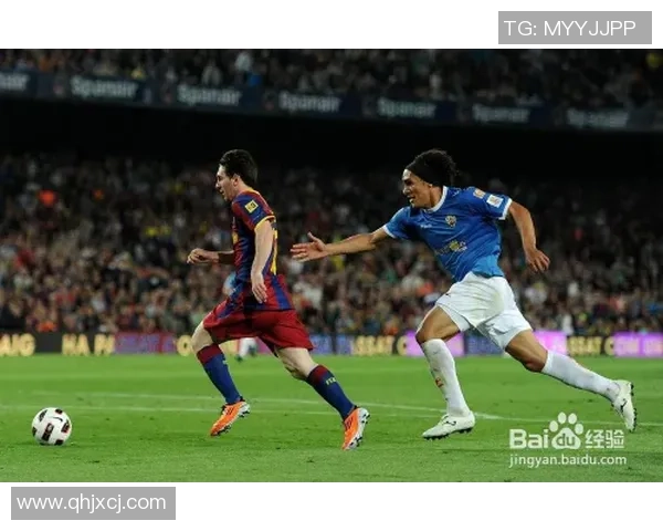 足球明星的绝技揭秘：他们如何在赛场上展现非凡技艺与风采